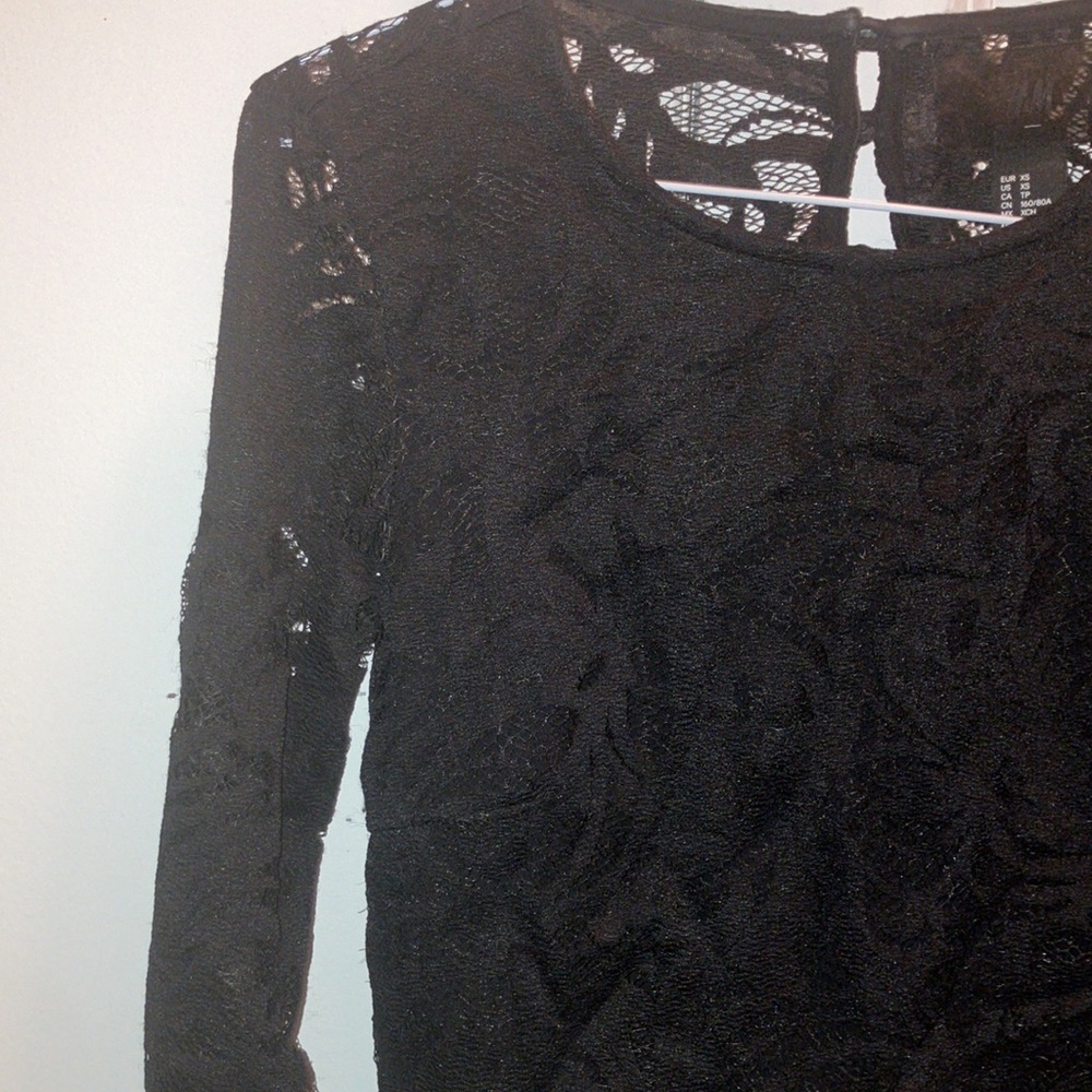 Elegant Black long sleeves crop Lace Top - Picture 4 of 8